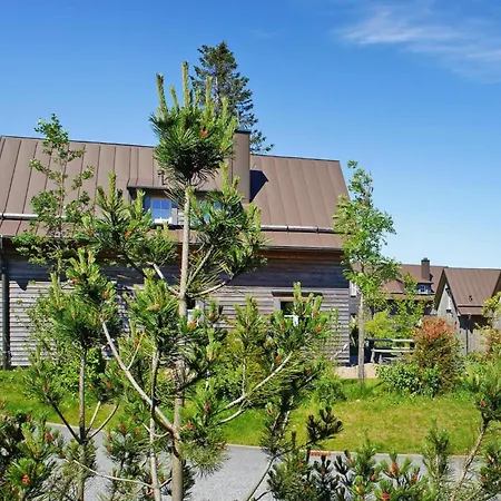 Semi Detached Turf House Holiday home *
