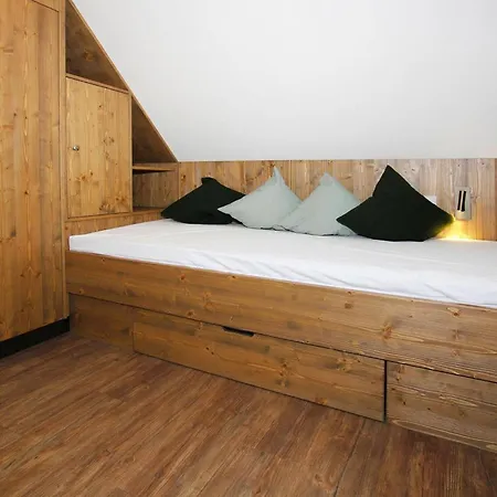 Semi Detached Turf House Holiday home *