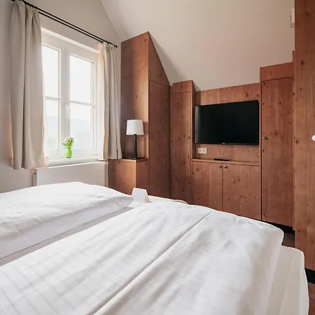 Semi Detached Turf House * Torfhaus