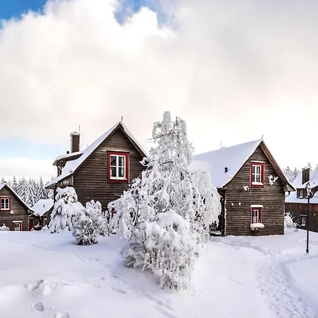 Nyaraló Semi-detached Houses, Turf House
