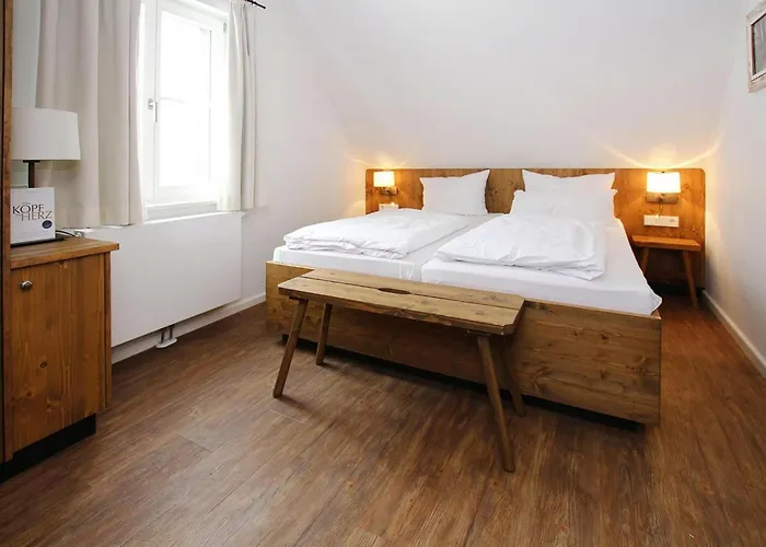 Semi-detached Houses, Turf House 度假居 *