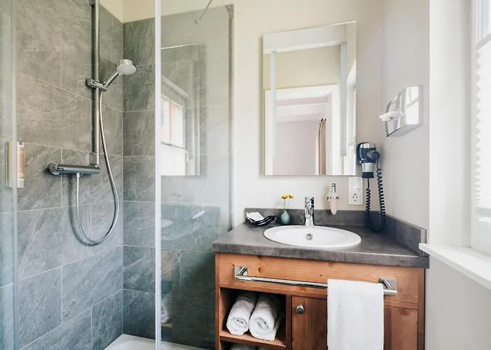 Semi-detached Houses, Turf House 度假居 *