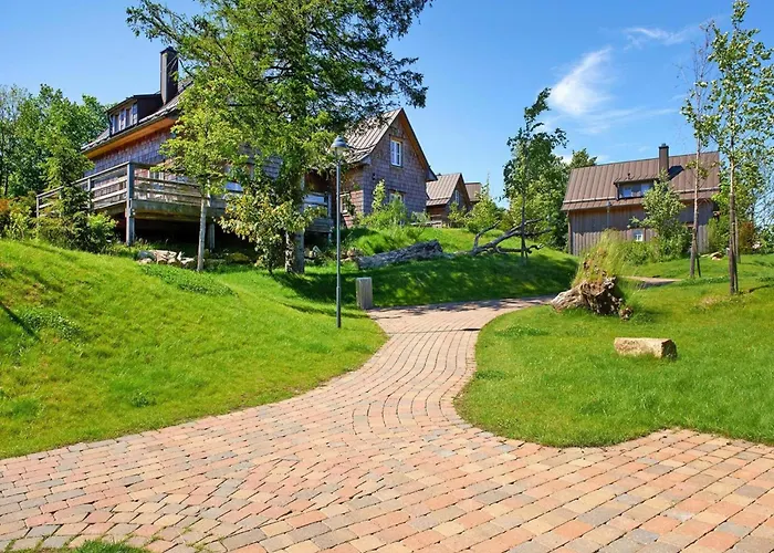 度假居 Semi-detached Houses, Turf House *