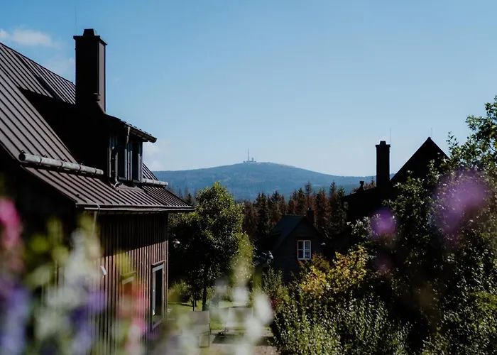 Semi-detached Houses, Turf House 度假居 托夫豪斯
