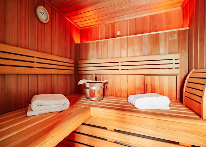 Semi-detached Houses, Turf House * 托夫豪斯