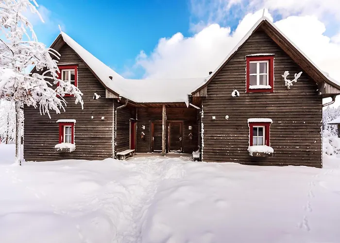 Semi-detached Houses, Turf House Nyaraló