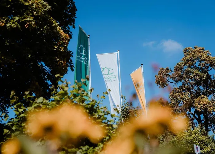 Semi-detached Houses, Turf House 度假居 托夫豪斯